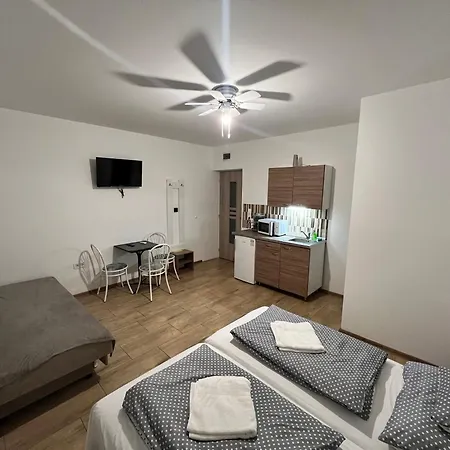 Hajdu Nova Appartement *